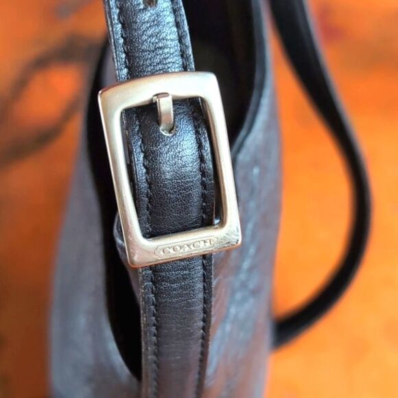 Vintage Coach Small Hudson Zip Black 🖤 Pebble Leather Crossbody - Picture 6 of 12